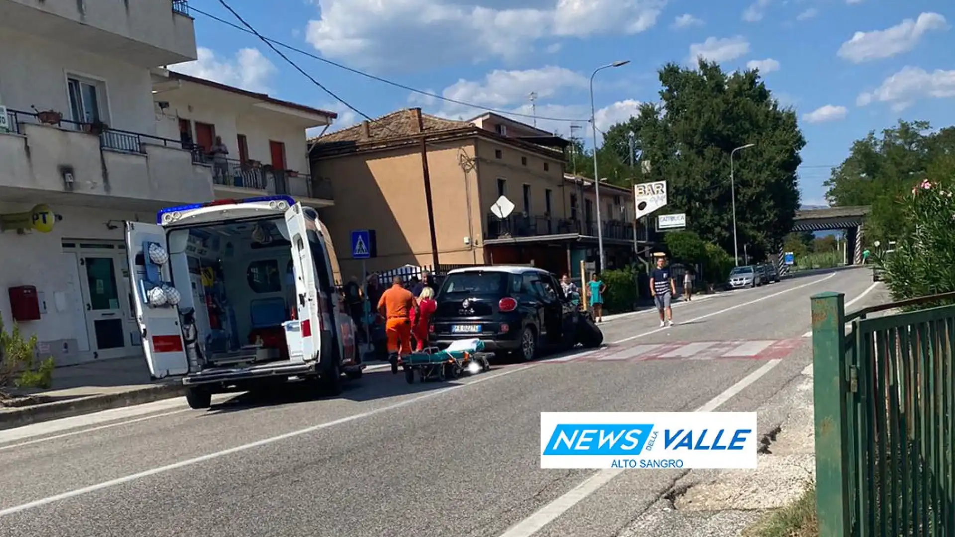 Roccaravindola: carambola tra auto all’altezza dell’ufficio postale. Una persona trasportata in ospedale.